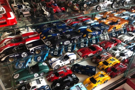 A184A409-4A99-4AEA-AAF5-A652A3E1F5AC 1 201 a